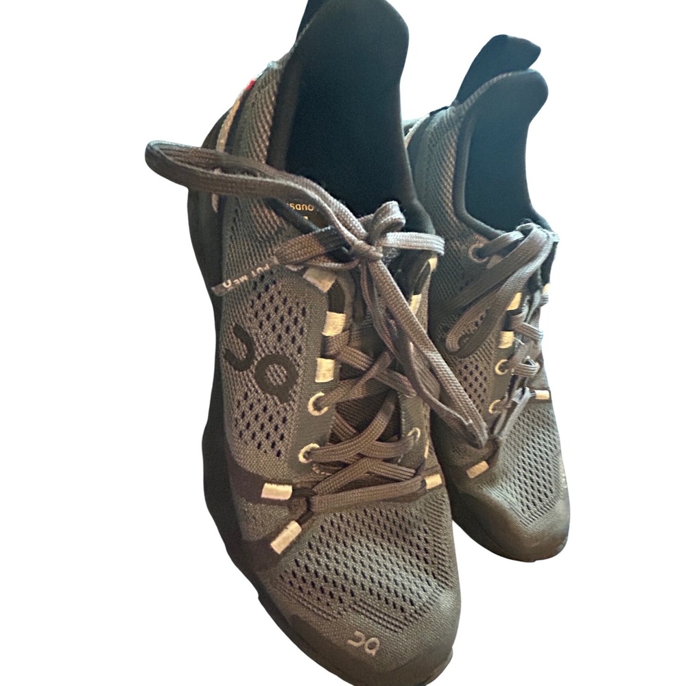 On Running Cloudmonster Grey Black Womens Road‎ Running Shoes Sneakers size 6